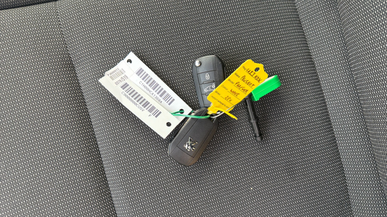 Peugeot Partner Long Diesel 950 1.5 BlueHDi 100 Professional Premium + Van